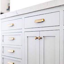 One element that can help guide your decisions regarding kitchen cabinet pulls is the overall design of your kitchen. Top 70 Best Kitchen Cabinet Hardware Ideas Knob And Pull Designs