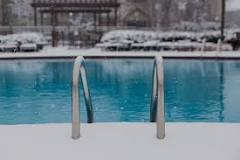 kışın-havuz-boşaltılmalı-mı