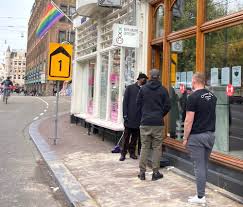 Originally from manchester, barista nathan brannan …. 10 Best Coffeeshops In Amsterdam Votes By 224 Weed Loversamsterdam Red Light District Tours