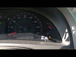 2007 toyota camry how to turn off vsc
