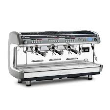 Comment choisir la meilleure machine à café en 2020 ? Machine A Cafe Automatique 3 Groupes M39 Cimbali Cimbali Restauration Professionnelle Restoconcept Com