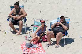 Chris Christie spokesman spars with MSNBC's Katy Tur over beach pics