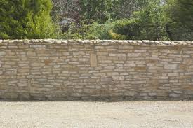 Pale Yellow Dry Stone Cotswold Walling