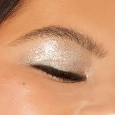 nowtrending glitter makeup trend