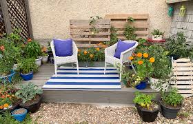 Create This Relaxing Garden Room
