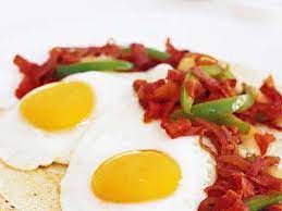 1 2 3 Perfect Steamed Sunny Side Up Eggs With Sofrito Savoir  gambar png