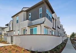 Merge 56 Townhomes In San Go