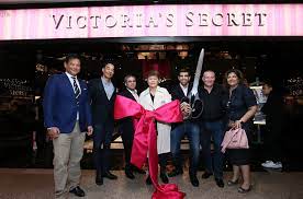 The kuala lumpur store takes up 8233sqft, and has dedicated space for diffusion lines pink and victoria sport, as well as the beauty products and perfume ranges stocked in earlier victoria's secret stores in malaysia. Malaysia S First Victoria S Secret Lingerie Store Opened In Mid Valley Megamall Kuala Lumpur