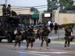 La militarización policial es global | Internacional de Resistentes a la  Guerra