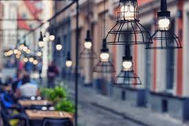 Outdoor Restaurant Lighting Tips For