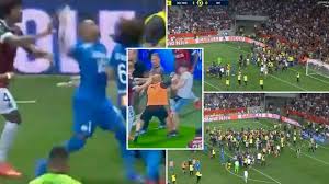 Nice's ligue 1 fixture against marseille had to be abandoned on sunday evening following a mass brawl involving players, supporters and . Ppvq2rar2as6tm