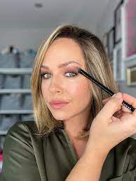 makeup artist hannah martin