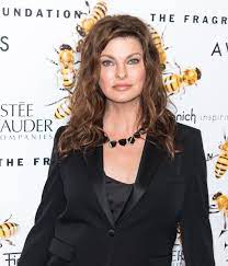 Linda Evangelista Opens Up About a Cosmetic Procedure That Went Wrong: 'I'm  Done Hiding' | Glamour