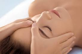 Massage Facial et Crânien : Massage de stimulation et de relaxation du  visage et du crâne