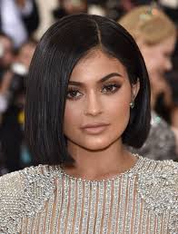 She also has eyebrows that go upward at an angle like the ones i have in the picture. Kylie Jenner Bob Kylie Jenner Hair Cool Hairstyles Hollywood Hair