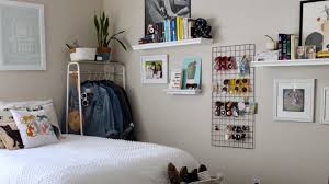 5 easy ways to decorate a small bedroom