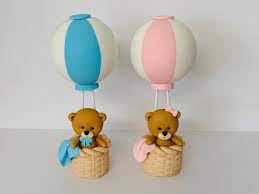 https://www.etsy.com/listing/1050915106/fondant-teddy-in-a-hot-air-balloon-cake gambar png