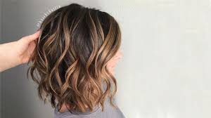 This look will best benefit people with medium to long hair and minimal layers. The Best Prom Hairstyles For All Hair Lengths Thetrendspotter