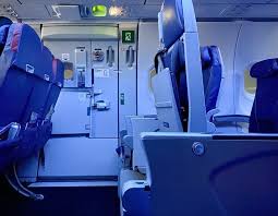 do exit rows seat recline executive