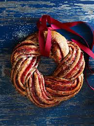 Dear reader, this is one of the most exciting and easiest things to make this christmas! This Christmas Raspberry Sweet Bread Wreath Is So Festive And Too Good To Eat Bread Wreath Festive Bread Bread Wreath Recipe