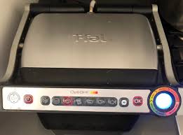 It also has a defrost button just in case you forget to take something out for dinner. 5 Y O T Fal Optigrill Original Gc702 Buyitforlife