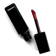 an ode to chanel dragon rouge allure laque