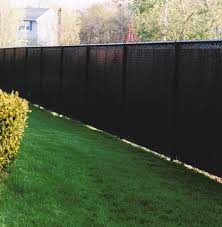 Our pds® vertical fence slats lend privacy and security while also enhancing the appearance of chain link fence systems. Bottom Locking Fence Slats Pexco