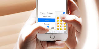 iphone keyboard apps for emojis