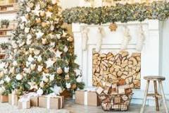 9 Christmas Wall Decor Ideas to Spruce Up Your Space