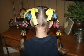 Between getting the kids and yourself dressed feeding everyone a delicious breakfast casserole and making sure the backpacks and lunches are properly packed your little girls hairstyle often takes a backseatlets be honest some days. Pretty Easter Hairstyles For Girls Mile High Mamas
