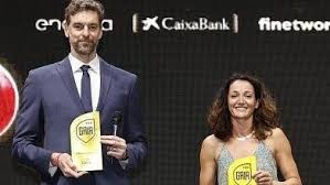 Pau Gasol y Laia Palau, Premio Especial: "Nos une la ilusión y el  compromiso" | Marca