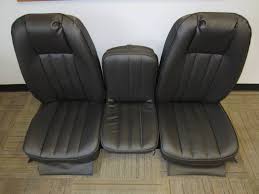 Black Vinyl Triway Seat