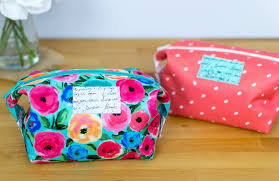 diy cosmetic case free sewing pattern