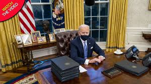Every new president gets to decorate the oval office, but few have packed in as many personal touches and as much symbolism as president joe biden. Biden S Oval Office Redecoration Unveiled And The Churchill Bust Is Nowhere To Be Seen Mirror Online
