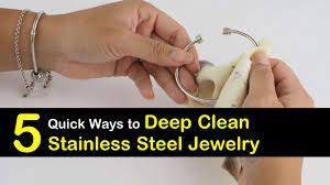 clean stainless steel jewelry