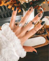 halloween nail art spider nails