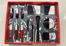 mac cosmetics disney cruella limited