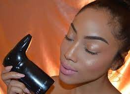 handheld airbrush makeup device
