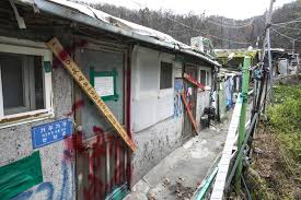 seoul slum near gangnam guryong