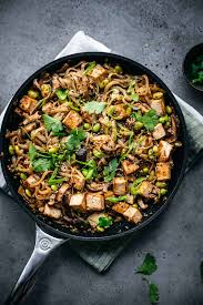 vegan rice noodles with crispy tofu and