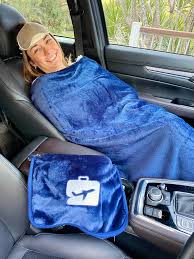 Best Travel Blankets For Airplanes