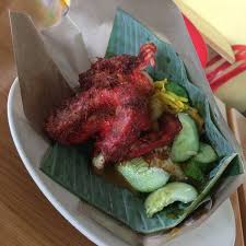 Kampung umi nasi paku ayam Jom Moreh!