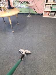 commercial carpet cleaning shooing
