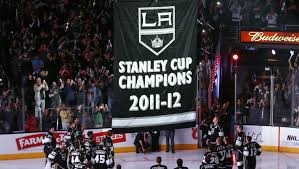 kings raise stanley cup banner
