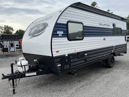 forest river rv cherokee wolf pup 18rjb