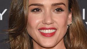 what jessica alba really looks like