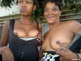 Nackte Mutter und ihre Tochter - Bilder von nackten Negerinnen
