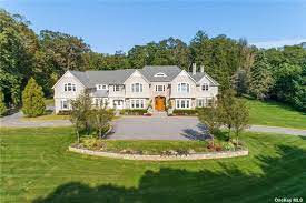 1242 Moores Hill Road Syosset Ny