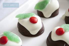 During christmas, i always look forward to dessert recipes i think will bring happiness to my family and friends. A Little Delightful Christmas Christmas Desserts Mini Christmas Desserts Christmas Dessert Table