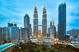 This twin tower were designed by cesar pelli; Petronas Twin Towers In Kuala Lumpur History Tickets And Info